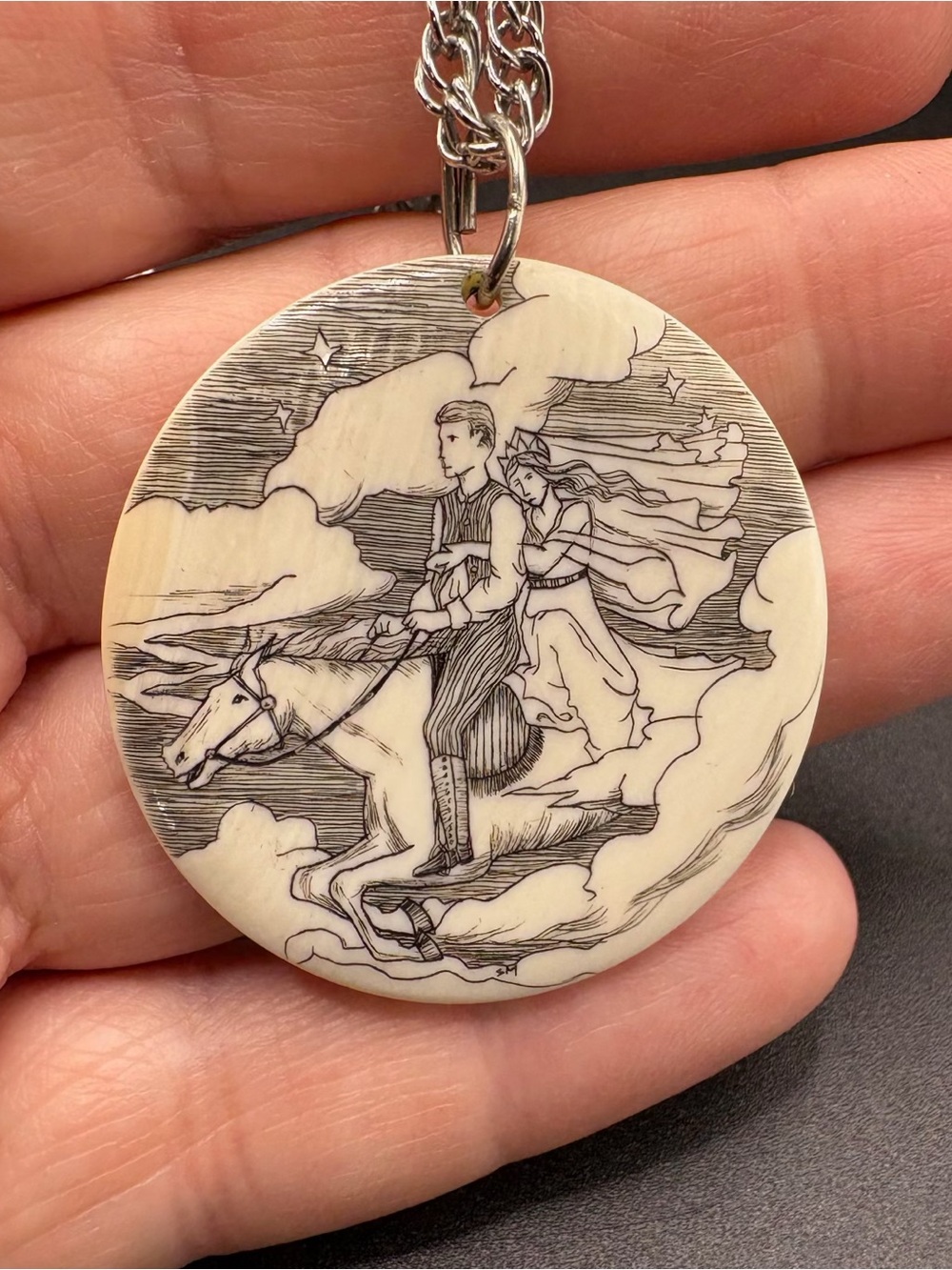 Vintage Scrimshaw Romantic Couple Pendant Necklace